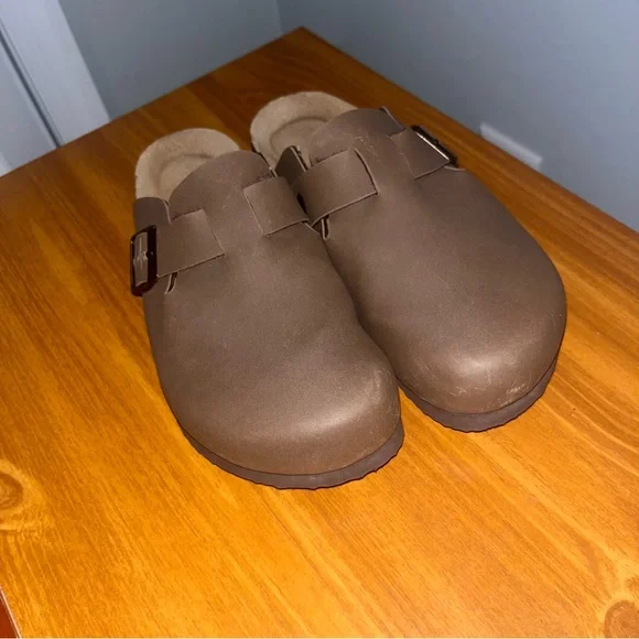 Women's Brown Slip-On Loafers - Picture 4 of 4